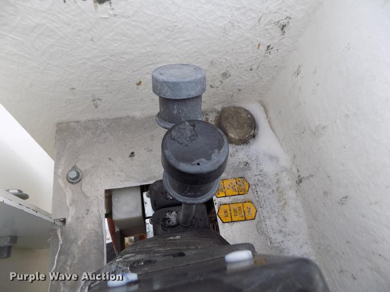 image for item FE9306 2007 Ford F550 XL bucket truck