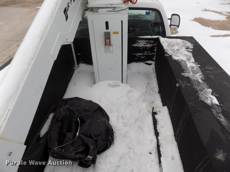 image for item FE9306 2007 Ford F550 XL bucket truck