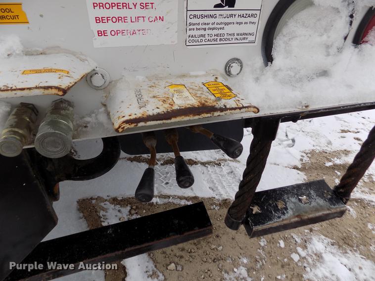 image for item FE9306 2007 Ford F550 XL bucket truck