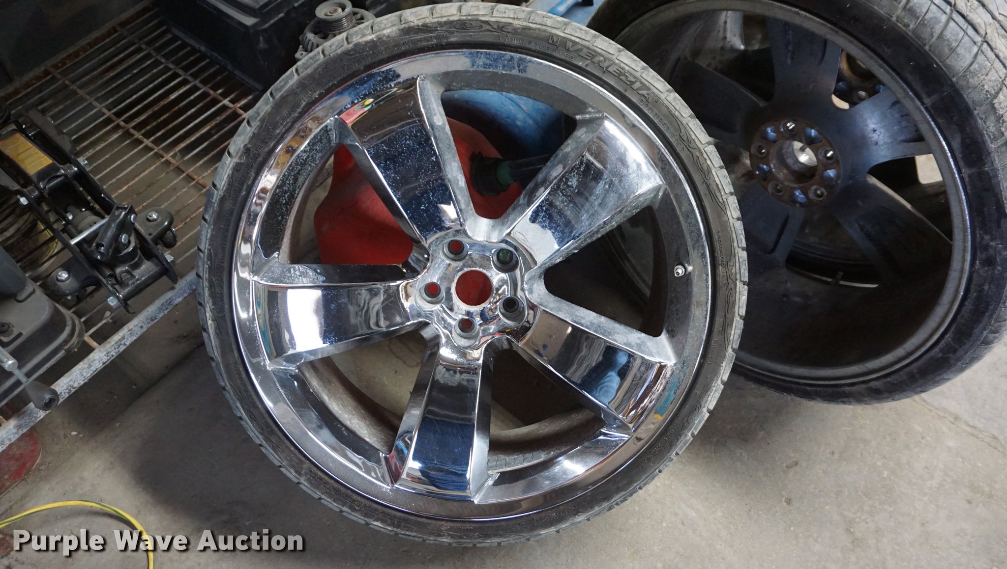 (4) 255/30R22 tires and wheels in Holton, KS | Item EJ9493 sold ...