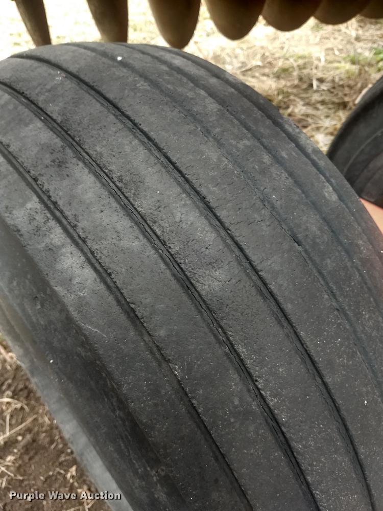 image for item DB9006 Sunflower 1433-29 tandem offset disk