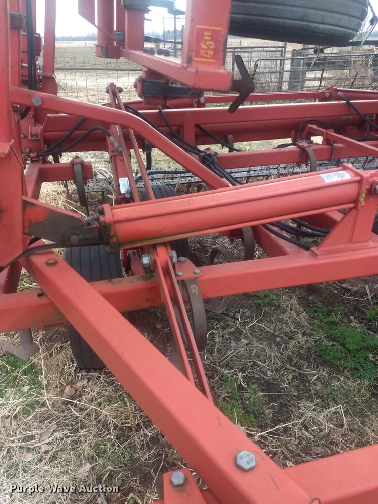 image for item DB9007 Sunflower 5452-46 field cultivator