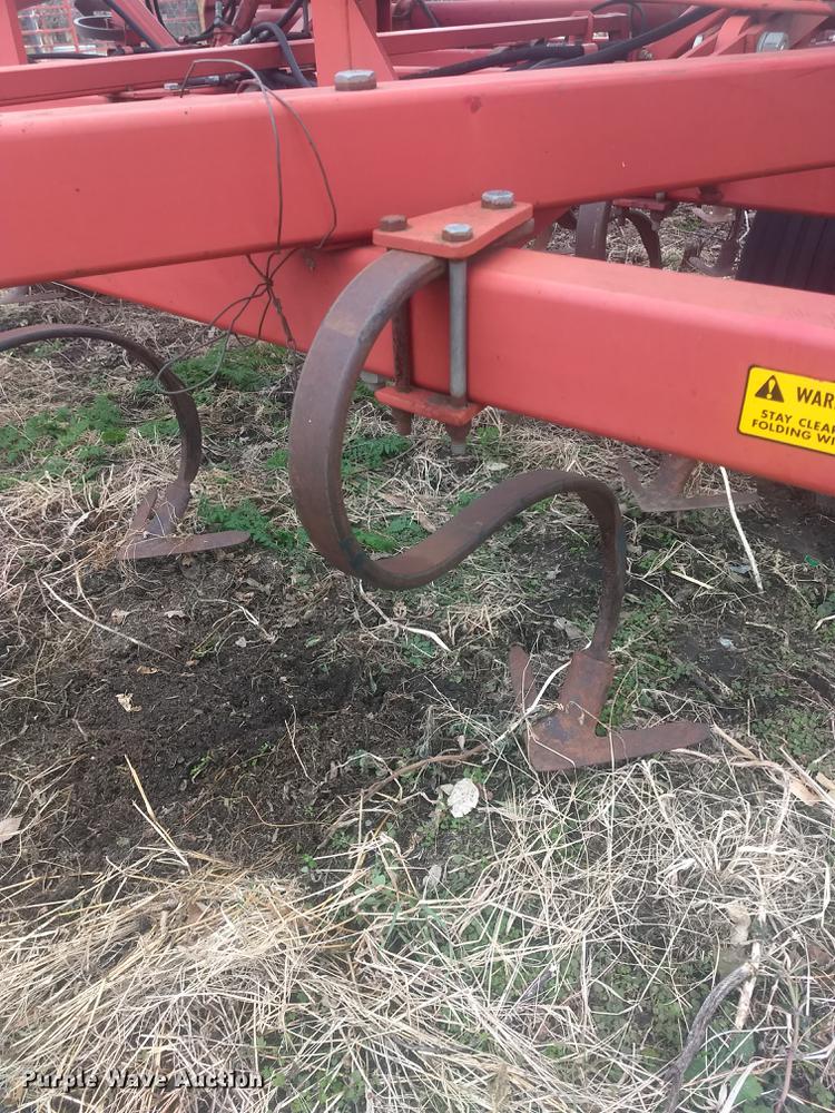 image for item DB9007 Sunflower 5452-46 field cultivator