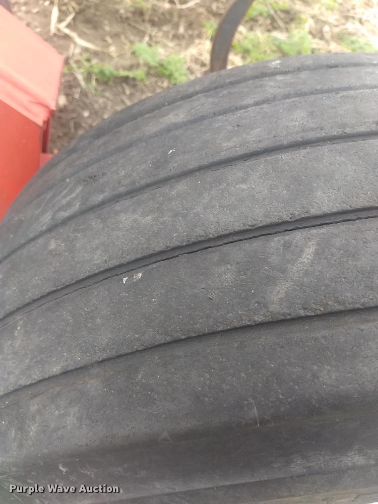 image for item DB9007 Sunflower 5452-46 field cultivator