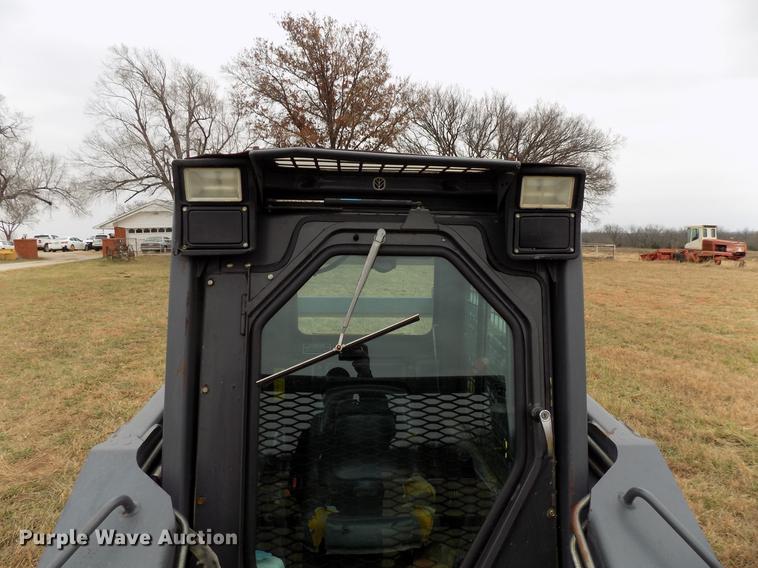 image for item DD3545 1999 New Holland LS180 skid steer