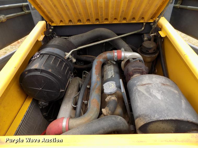 image for item DD3545 1999 New Holland LS180 skid steer