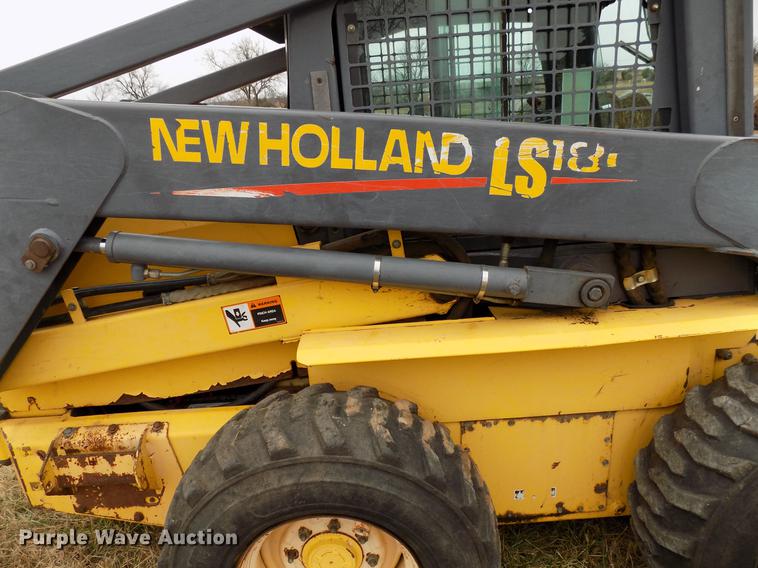 image for item DD3545 1999 New Holland LS180 skid steer