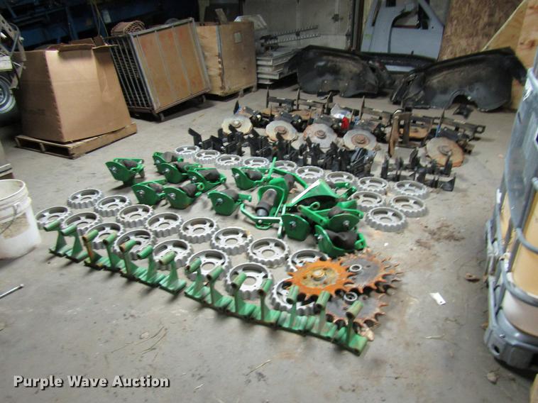 image for item DD3940 Planter parts