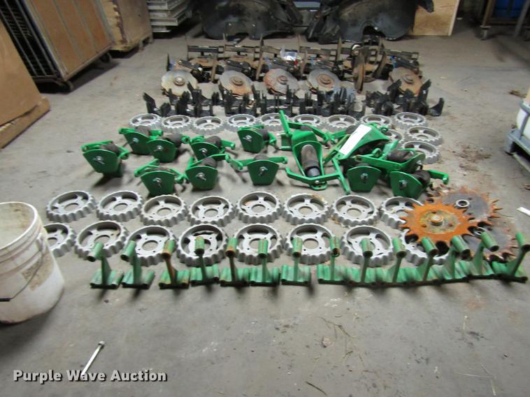 image for item DD3940 Planter parts