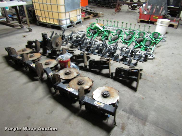 image for item DD3940 Planter parts