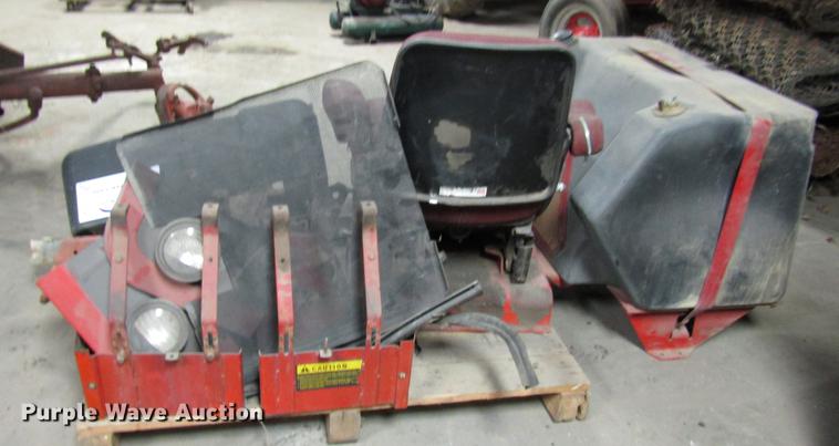 image for item DD3941 Case IH 1486 tractor parts