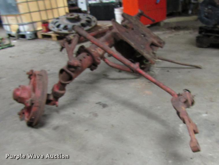 image for item DD3942 Farmall M adjustable wide front axle