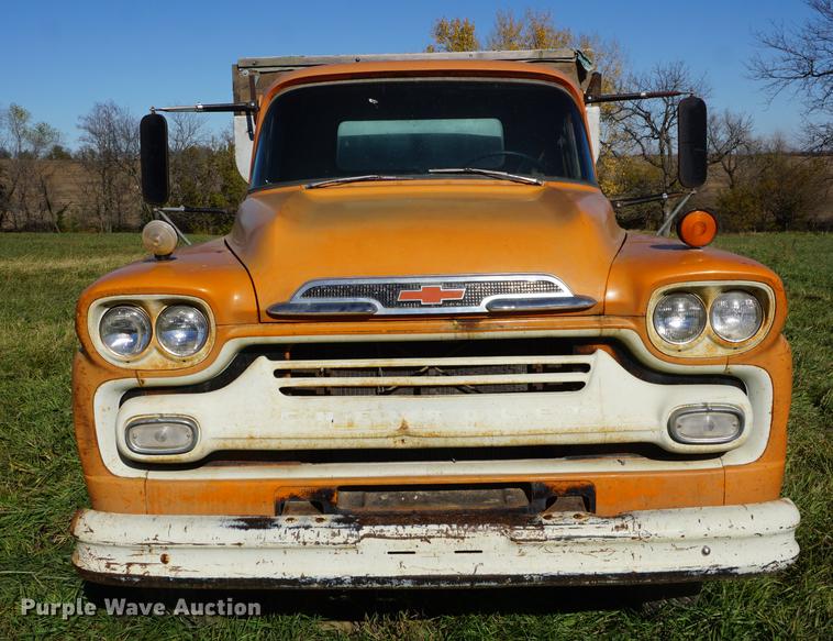 image for item DF1589 1959 Chevrolet 60 applicator truck