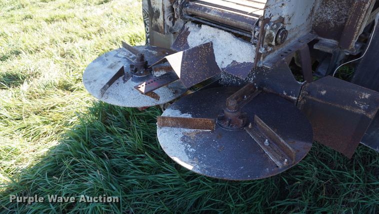 image for item DF1589 1959 Chevrolet 60 applicator truck