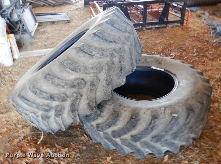 image for item DX9475 Firestone combine tires