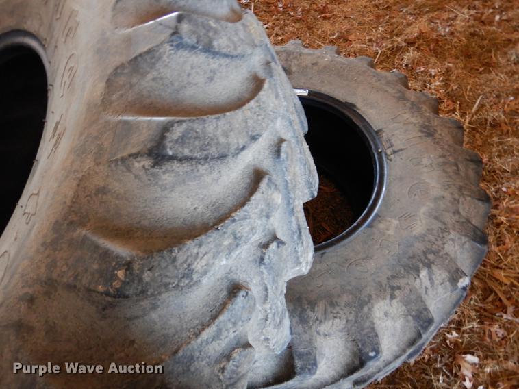 image for item DX9475 Firestone combine tires
