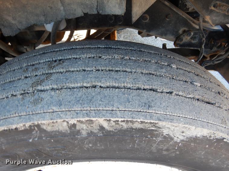 image for item DX9479 1989 Kenworth W900B fertilizer truck