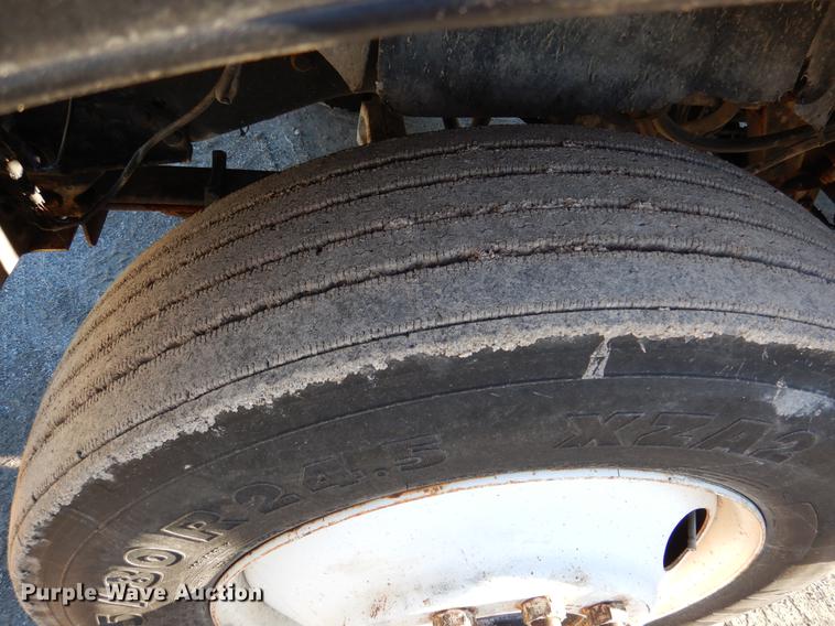 image for item DX9479 1989 Kenworth W900B fertilizer truck