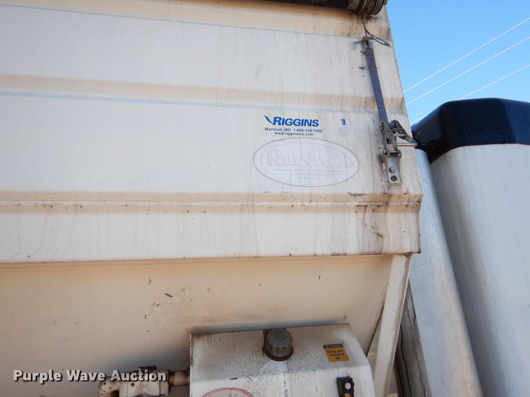 image for item DX9479 1989 Kenworth W900B fertilizer truck