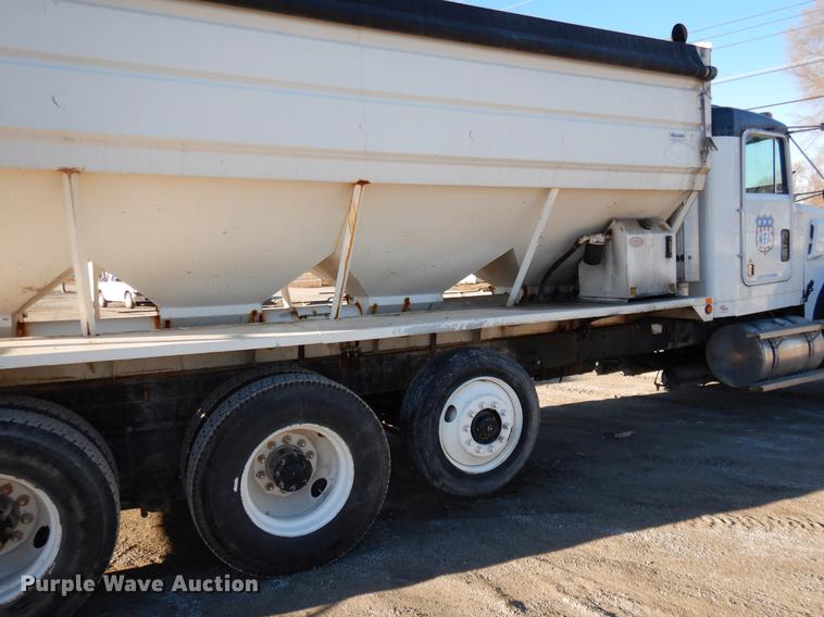 image for item DX9479 1989 Kenworth W900B fertilizer truck