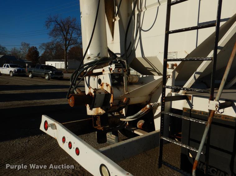 image for item DX9479 1989 Kenworth W900B fertilizer truck