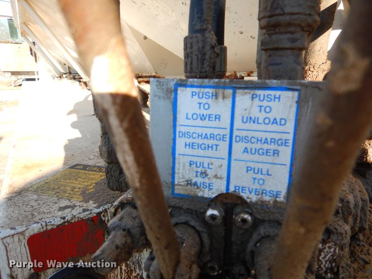 image for item DX9479 1989 Kenworth W900B fertilizer truck