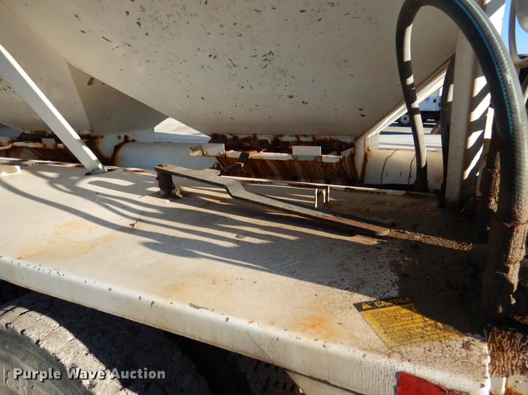 image for item DX9479 1989 Kenworth W900B fertilizer truck