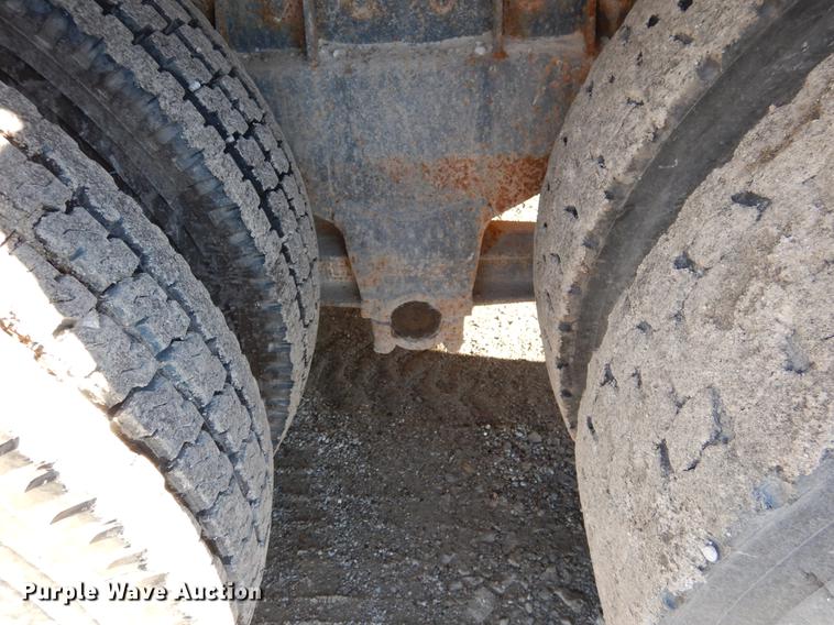 image for item DX9479 1989 Kenworth W900B fertilizer truck