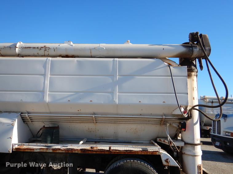 image for item DX9480 1987 GMC 7000 feed delivery truck