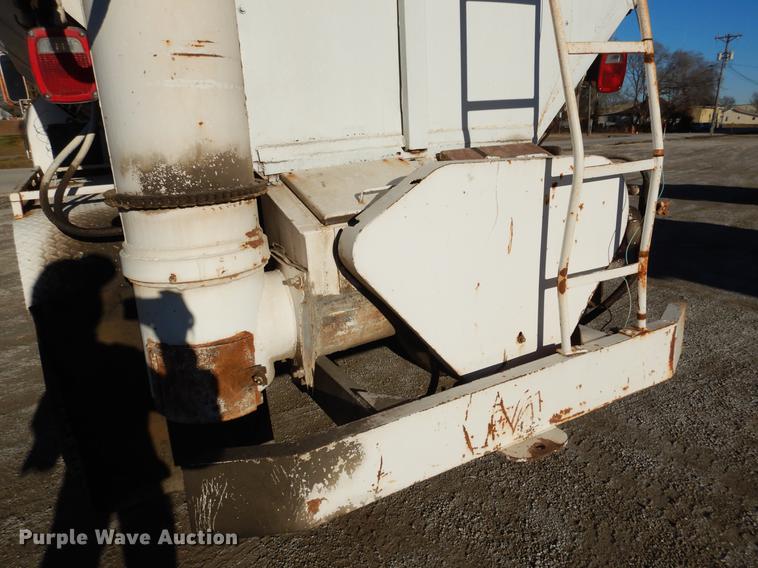 image for item DX9480 1987 GMC 7000 feed delivery truck