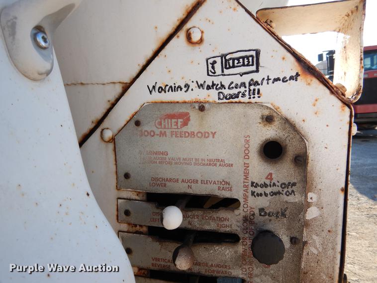 image for item DX9480 1987 GMC 7000 feed delivery truck