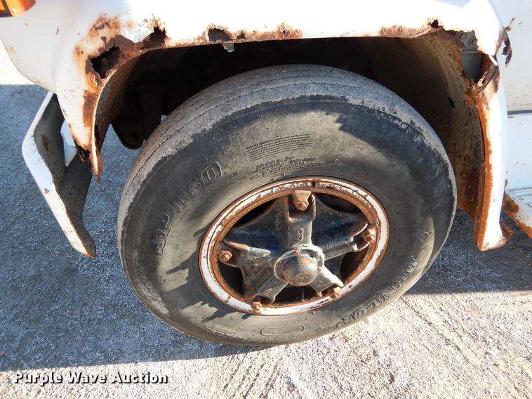 image for item DX9480 1987 GMC 7000 feed delivery truck