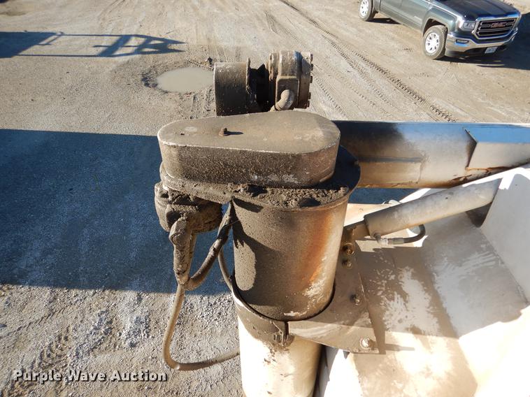 image for item DX9480 1987 GMC 7000 feed delivery truck