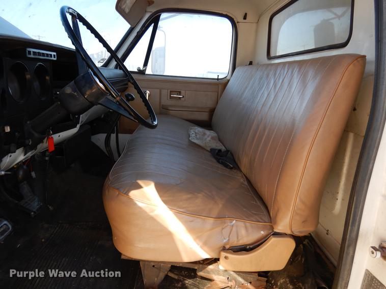 image for item DX9480 1987 GMC 7000 feed delivery truck