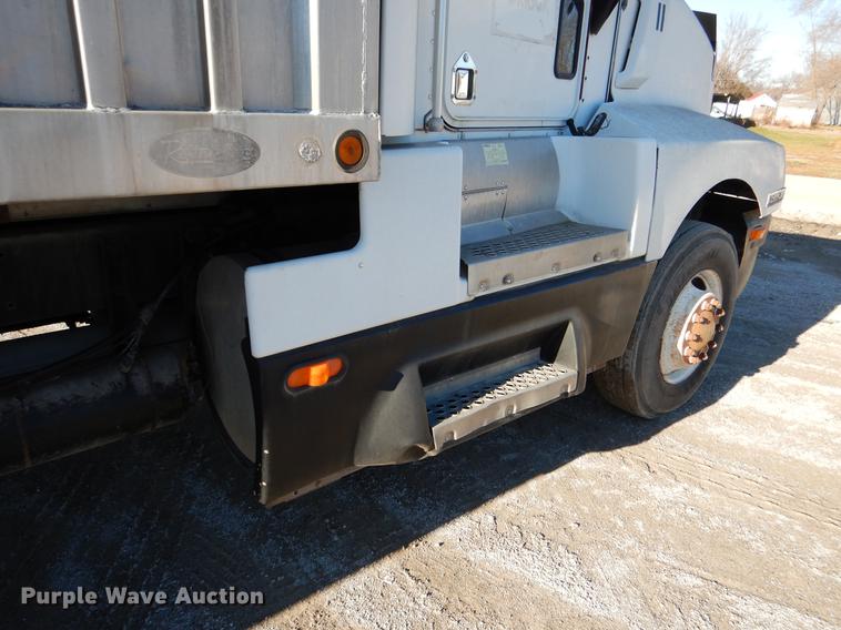 image for item DX9481 1991 Kenworth T500A grain truck
