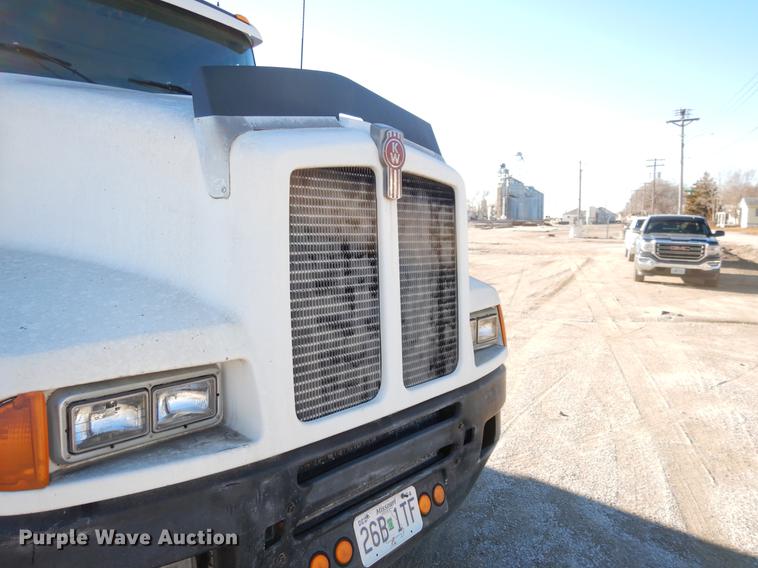 image for item DX9481 1991 Kenworth T500A grain truck
