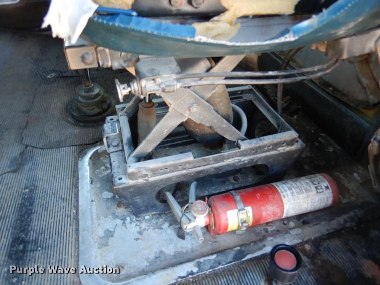 image for item DX9481 1991 Kenworth T500A grain truck