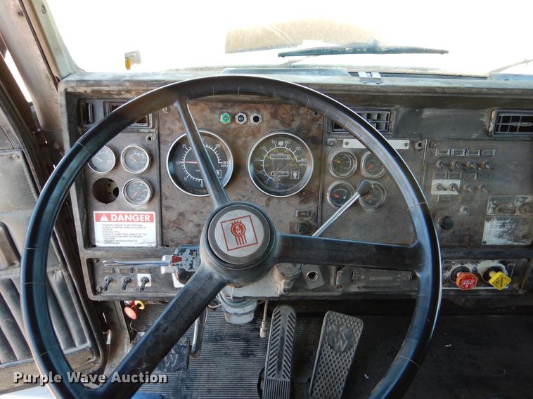 image for item DX9481 1991 Kenworth T500A grain truck