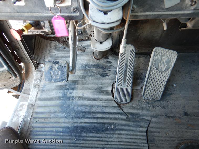 image for item DX9481 1991 Kenworth T500A grain truck