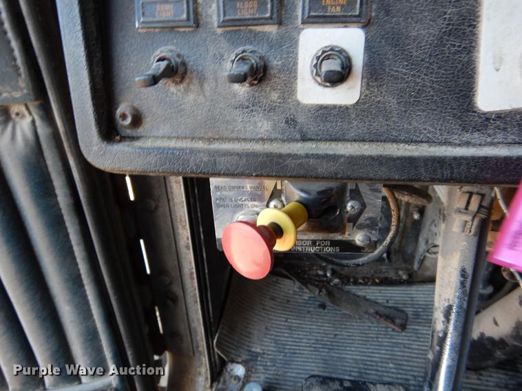 image for item DX9481 1991 Kenworth T500A grain truck