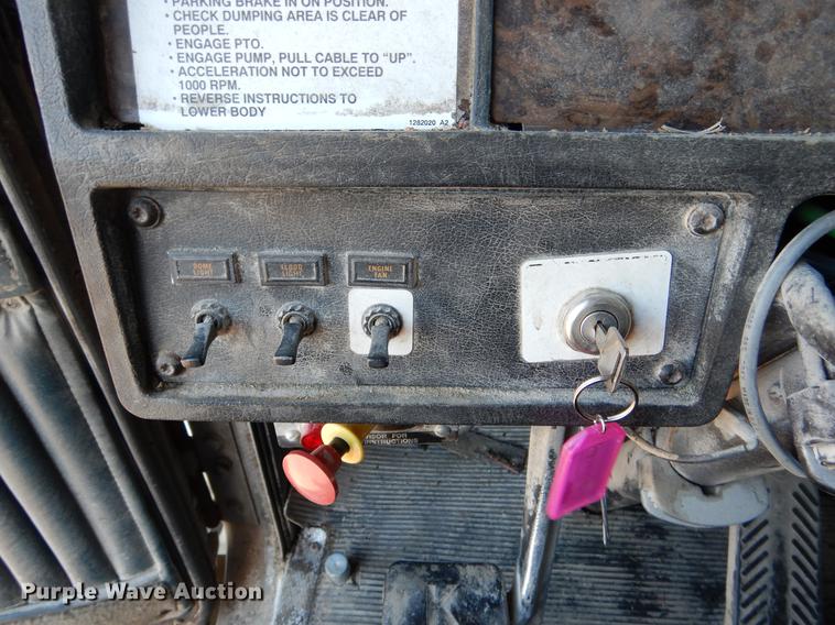 image for item DX9481 1991 Kenworth T500A grain truck