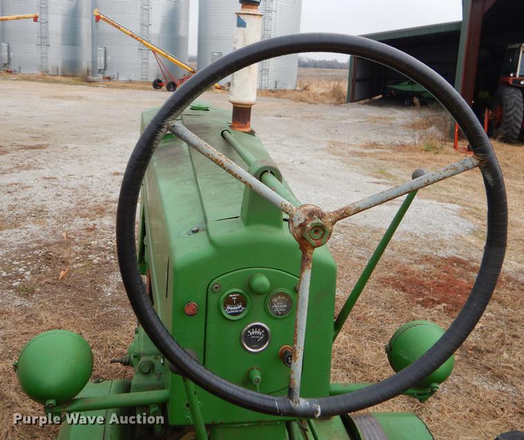 image for item ER9317 John Deere 60 tractor