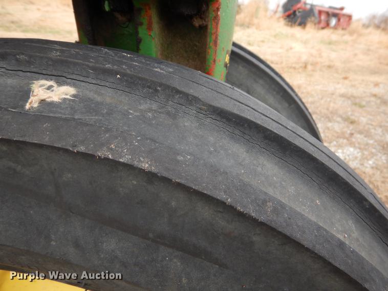 image for item ER9317 John Deere 60 tractor