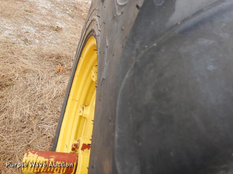 image for item ER9317 John Deere 60 tractor