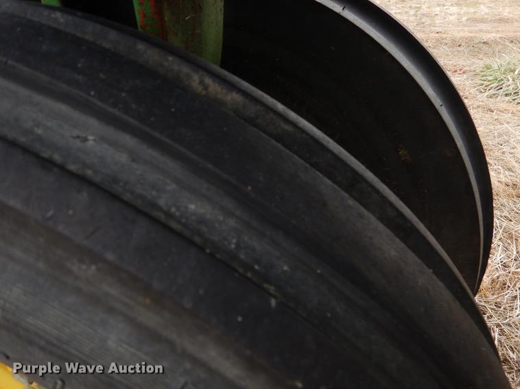 image for item ER9317 John Deere 60 tractor