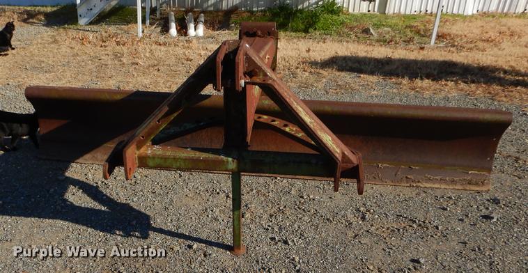 image for item ER9323 John Deere blade