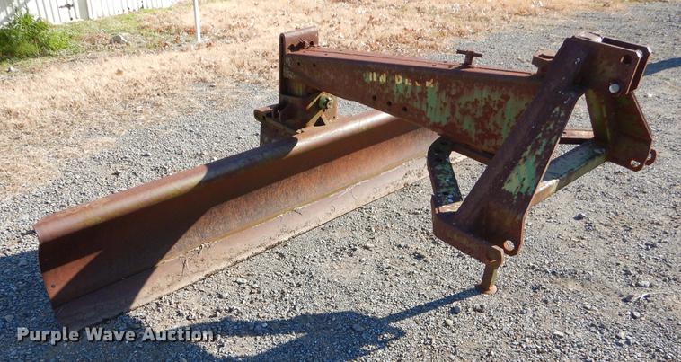 image for item ER9323 John Deere blade