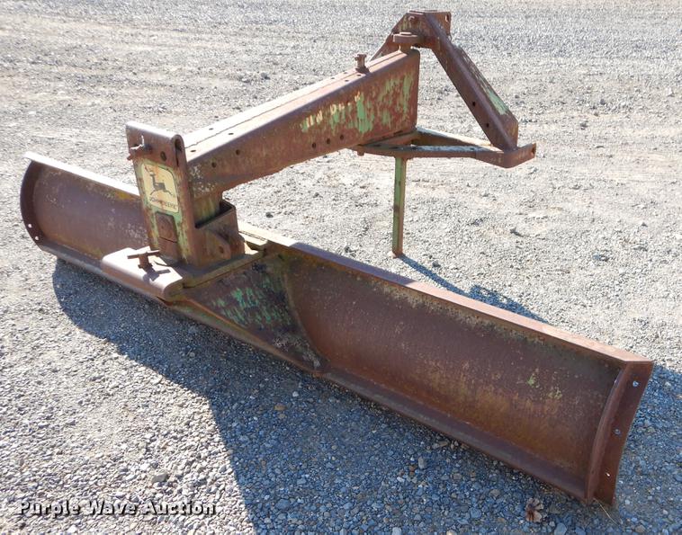 image for item ER9323 John Deere blade