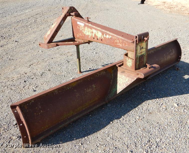 image for item ER9323 John Deere blade