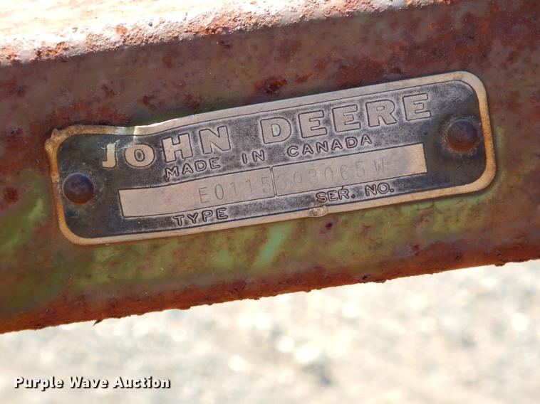 image for item ER9323 John Deere blade